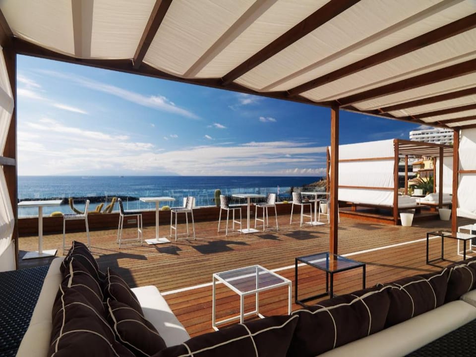 H10 Gran Tinerfe Adults Only Hotel in Costa Adeje