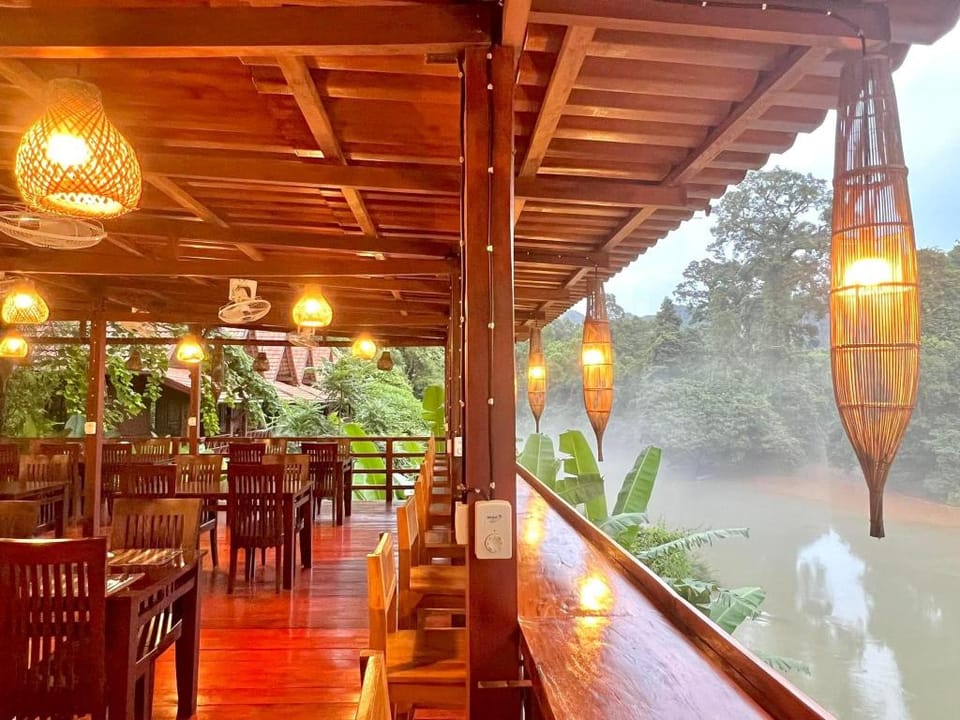 Spring River Resort Hotel in Laos