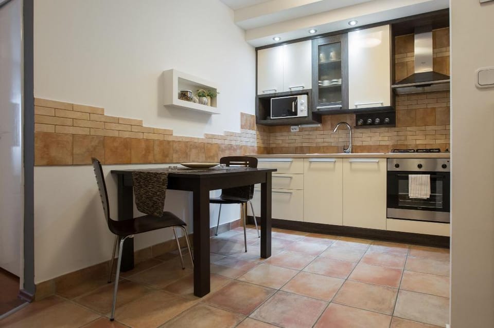 Rupa pod oblacima Apartment in City of Zagreb