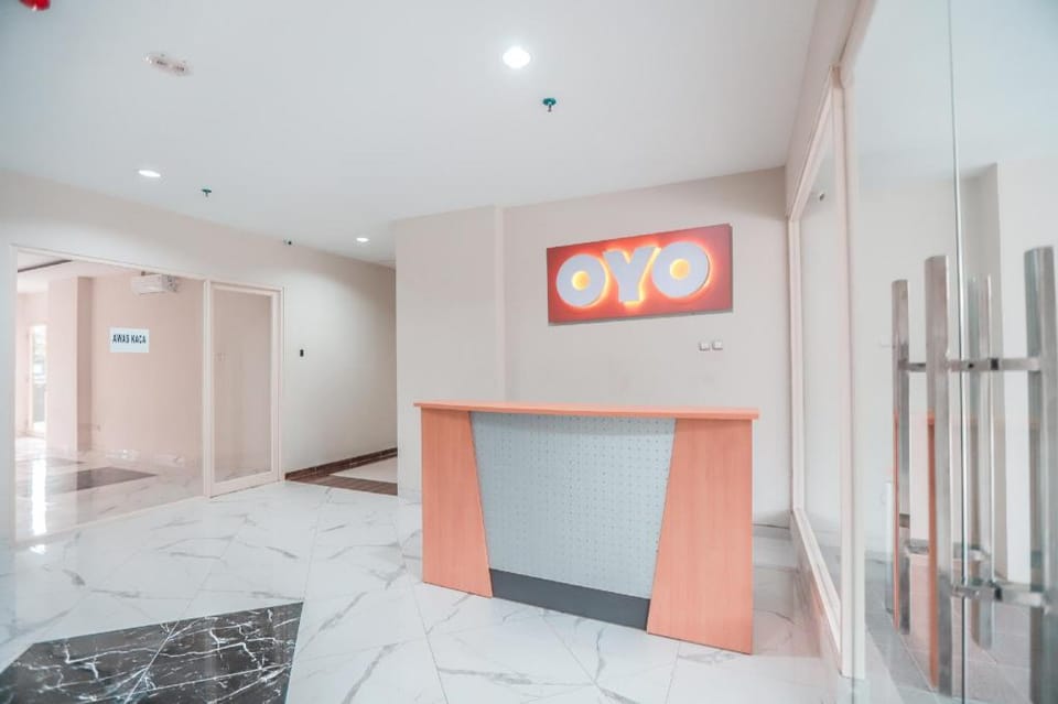 Hotel O Green Lake View Ciputat Hotel in South Jakarta City