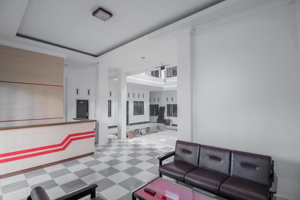 RedDoorz Syariah near Sultan Thaha Airport Jambi Bed and Breakfast in Indonesia