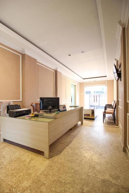 RedDoorz near Stadion Manahan Solo Bed and Breakfast in Special Region of Yogyakarta