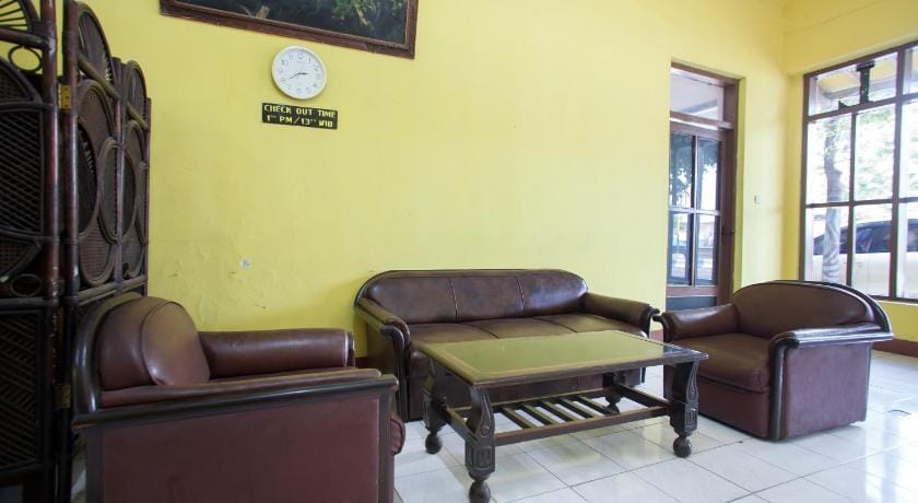 RedDoorz @ Panglima Sudirman Probolinggo Bed and Breakfast in East Java