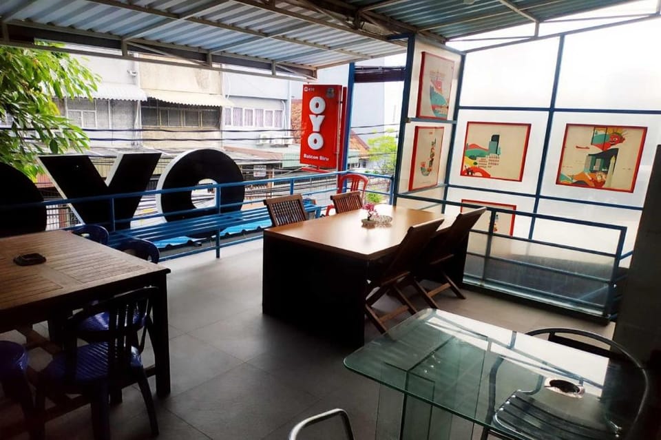 Hotel O Balcon Biru Hotel in Jakarta