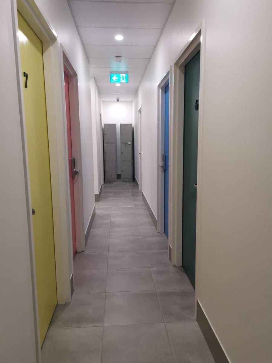 Perth City Backpackers Hostel - note - Valid passport required to check in Hostel in Perth
