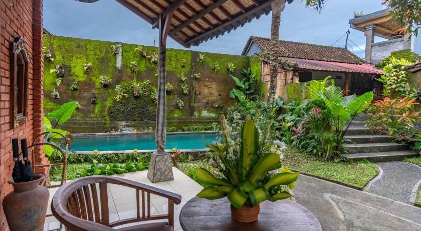 The Alus Cottage and Villa Campground/ 
RV Resort in Ubud