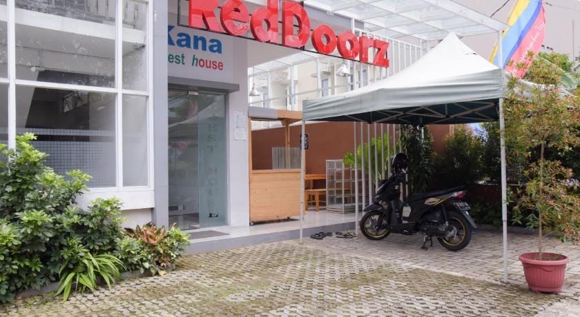 RedDoorz near GOR Satria Purwokerto Bed and Breakfast in Indonesia