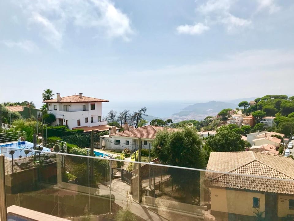 Luxury villa Investingspain with sea views, pool and jacuzzi Villa in Lloret de Mar