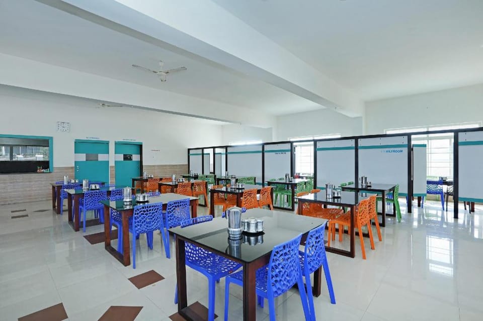 OYO 28369 Green Valley Residency Hotel in Karnataka