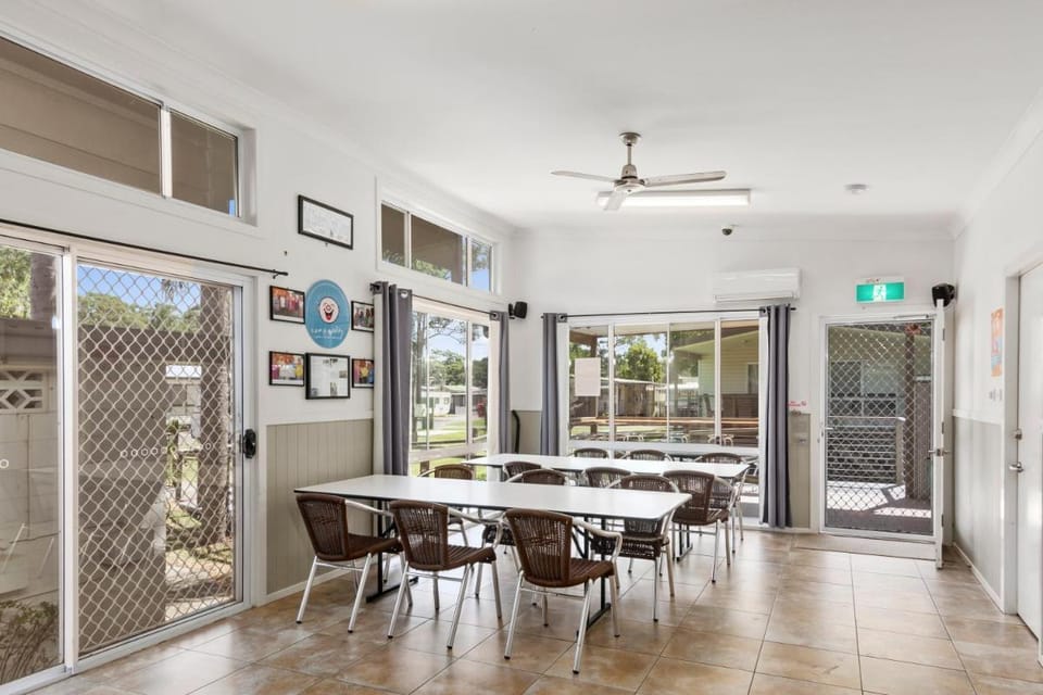Shoalhaven Heads Village Campground/ 
RV Resort in New South Wales