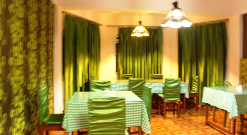 Hotel Paradiso Hotel in West Bengal