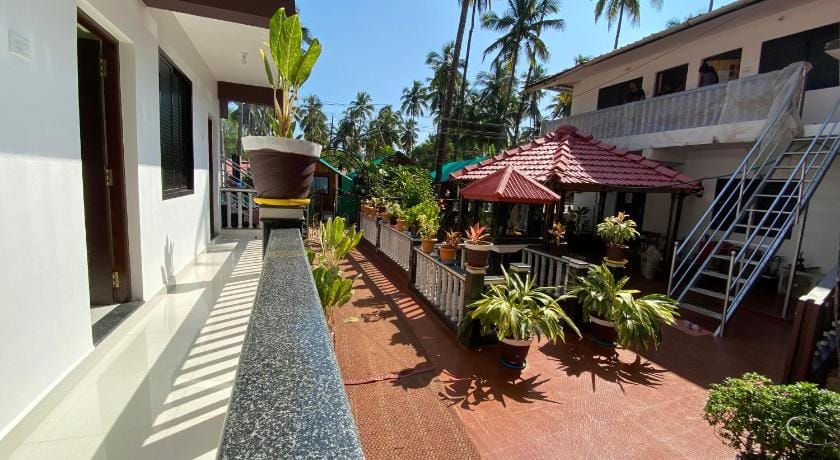Flavia Paradise Guest House Bed and Breakfast in Canacona