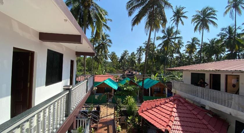 Flavia Paradise Guest House Bed and Breakfast in Canacona