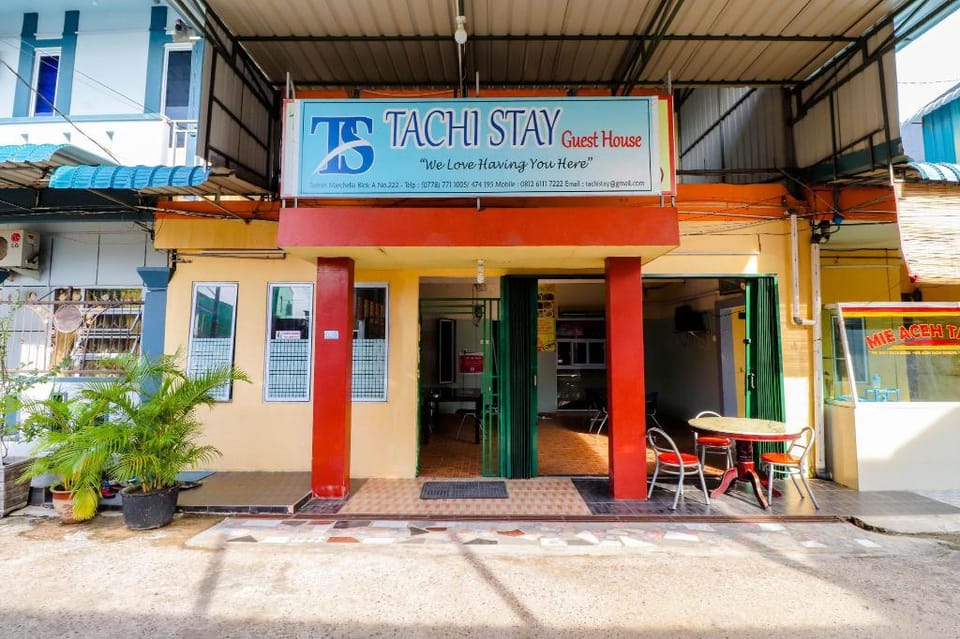 Tachi Stay Guesthouse Syariah Hotel in Teluk Sebong