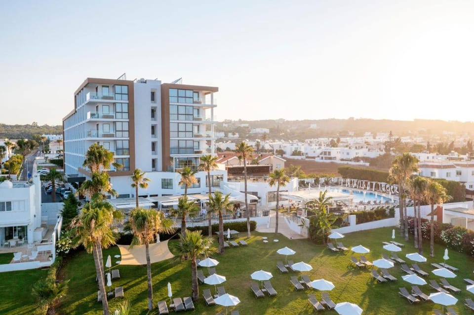 Leonardo Crystal Cove Hotel & Spa - Adults only Hotel in Protaras