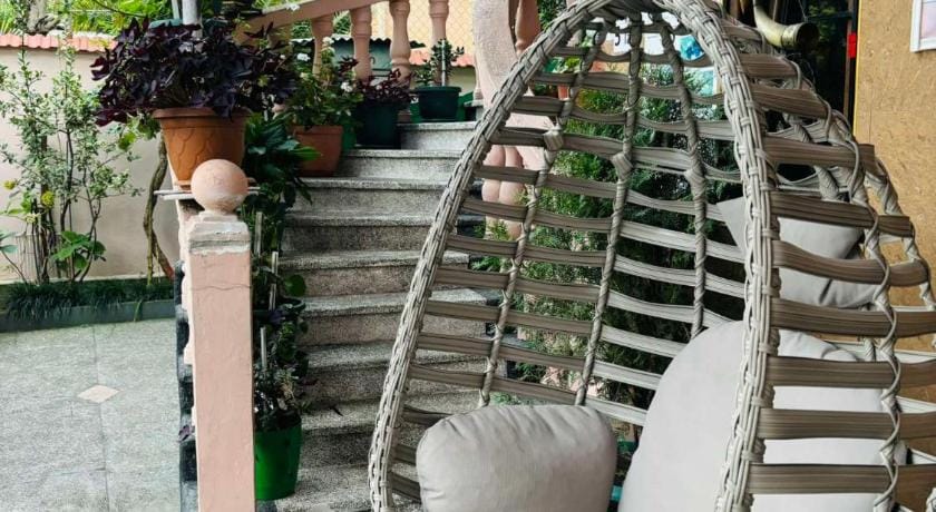Nikas Guest House Bed and Breakfast in Batumi