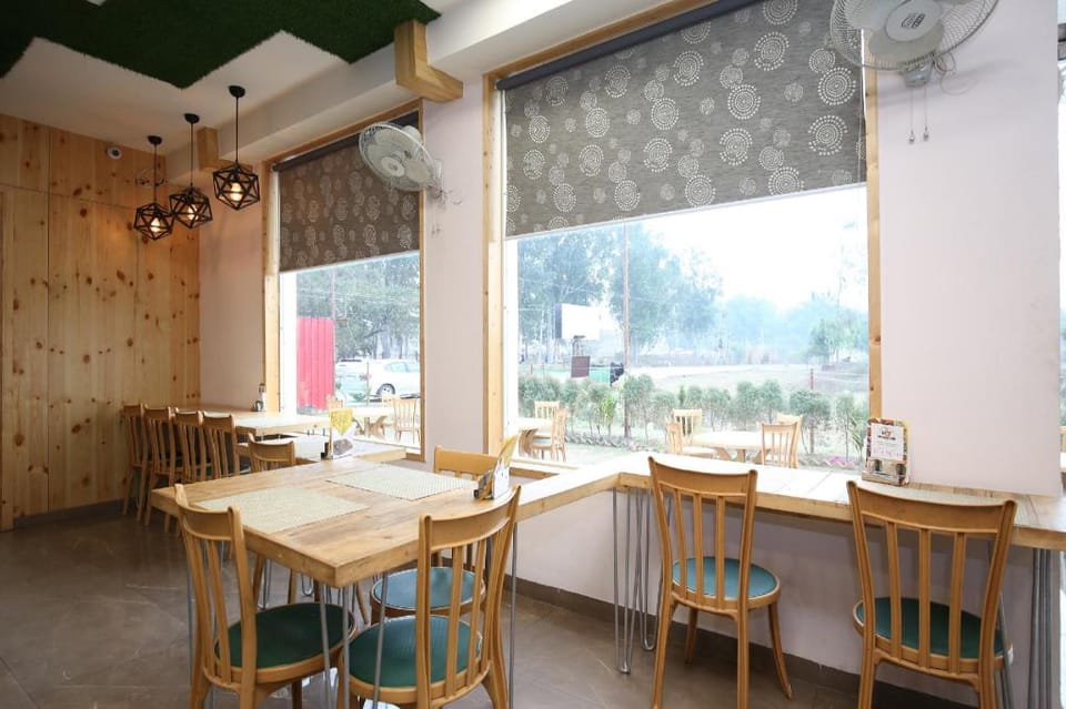Hotel O Platina Hotel in Punjab, India
