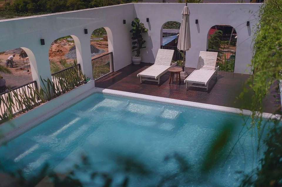 Montagne Regency Bed and Breakfast in Cambodia
