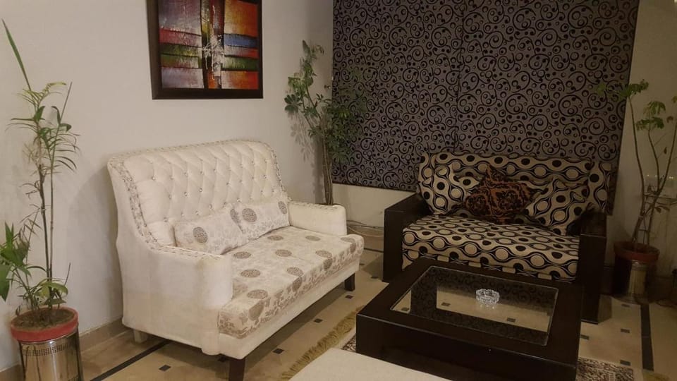 Mulberry Residence luxury Rooms Bed and Breakfast in Islamabad