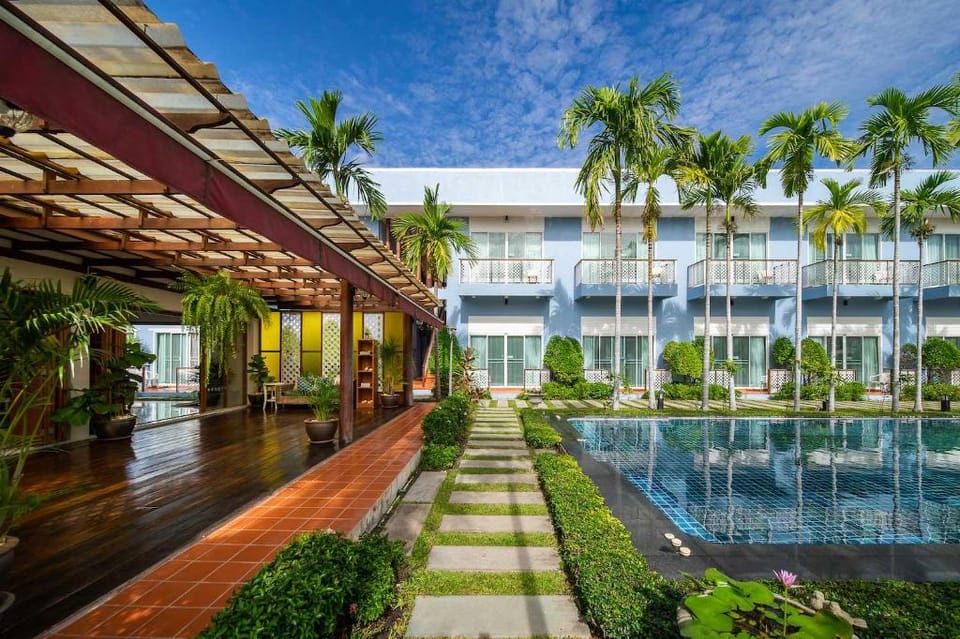 BLU Marine Hua Hin Resort and Villas Hotel in Nong Kae