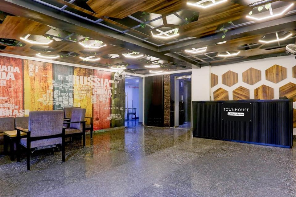 Super Townhouse Rohini Sector 18 Formerly Relic Stay Hotel in Delhi