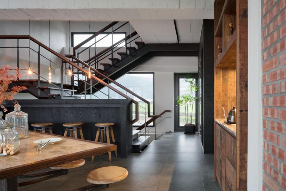 Black House Bed and Breakfast in Taiwan, Province of China