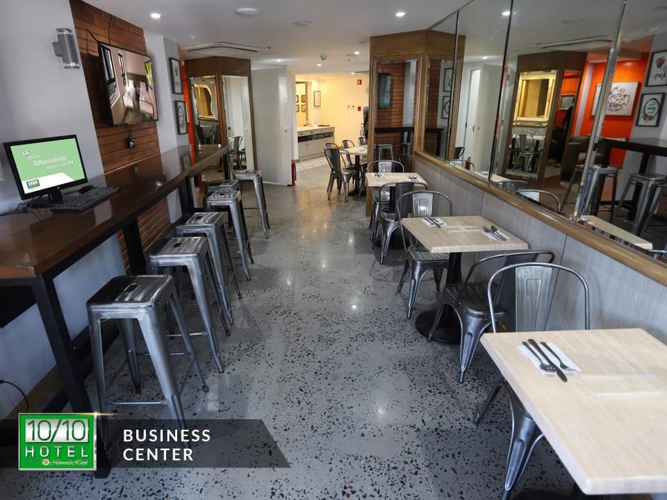 1010 Hotel Hotel in Pasay