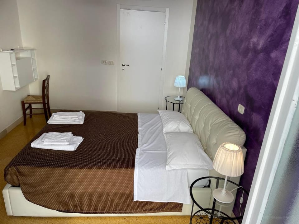 B&B Antichi Riverberi in Station Bed and Breakfast in Salerno