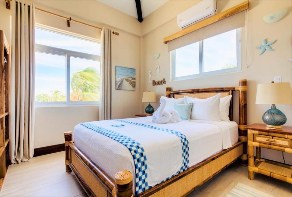 Ocean Breeze Resort in Placencia