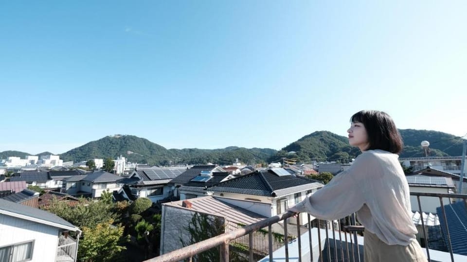 Tottori Guest House Miraie BASE Bed and Breakfast in Japan