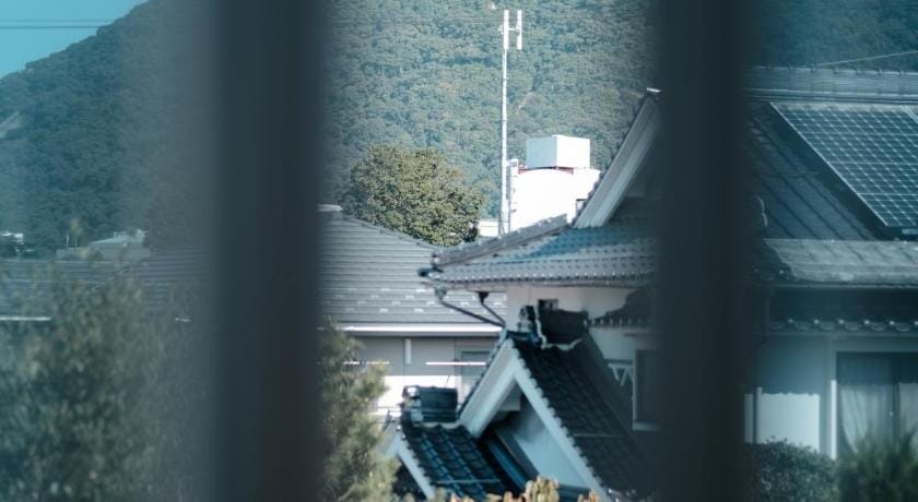 Tottori Guest House Miraie BASE Bed and Breakfast in Japan