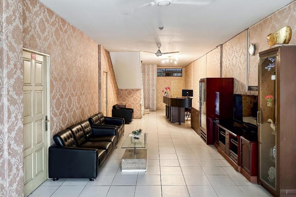 RedDoorz near RS Columbia Asia Aksara Medan Hotel in Indonesia