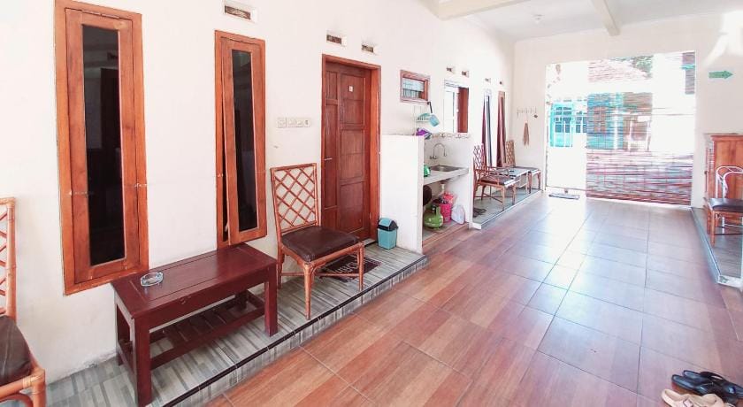 Hotel O Queen Homestay Hotel in Batu