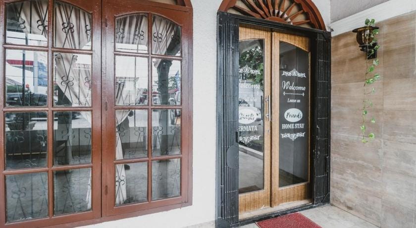 RedDoorz near Millennium ICT Center Medan Hostel in Indonesia