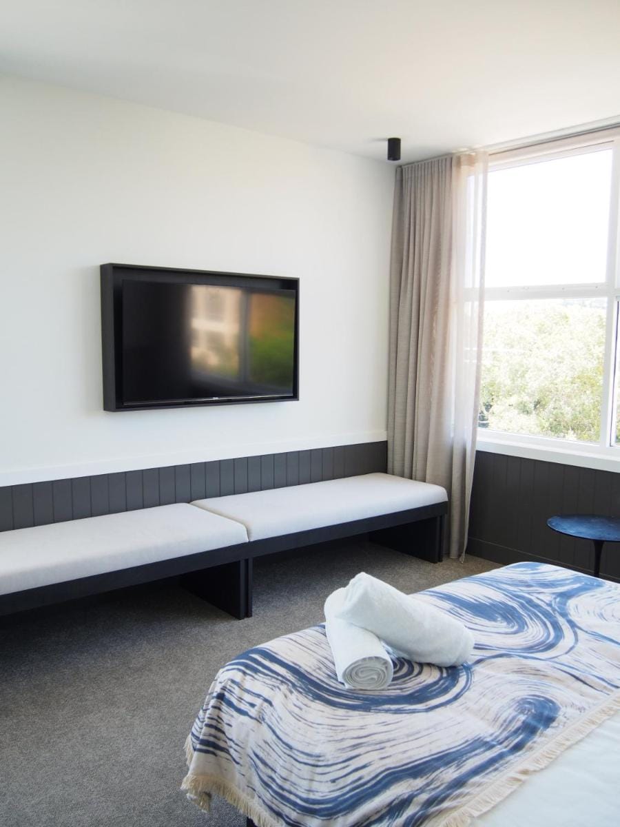 Barrys Beach Road Hotel Hotel in Sydney