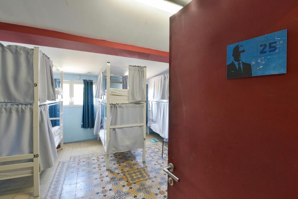 Roger's Hostel & Caravans Age 18-45 Hostel in Tel Aviv-Yafo