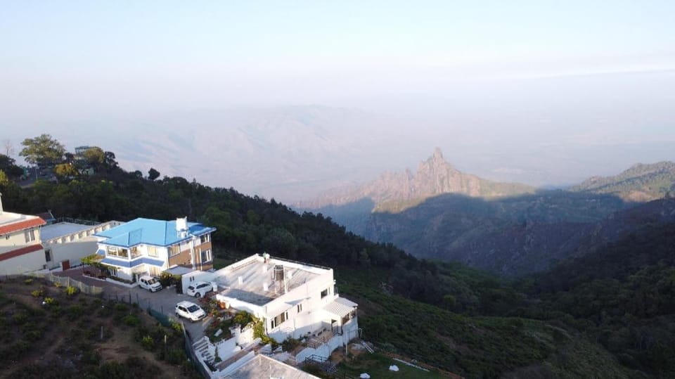 Paradise Peak Cottage Hotel in Kerala