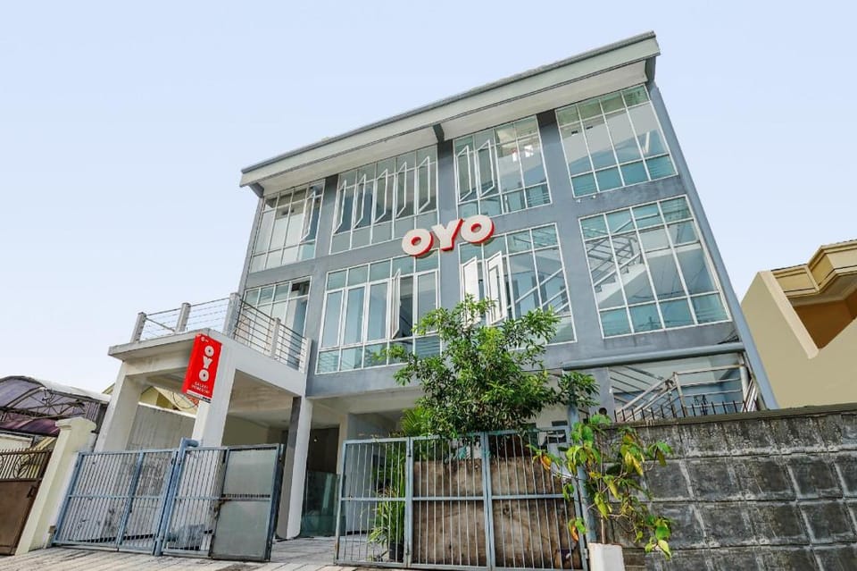 OYO 661 GALAXY HOMESTAY Hotel in Surabaya
