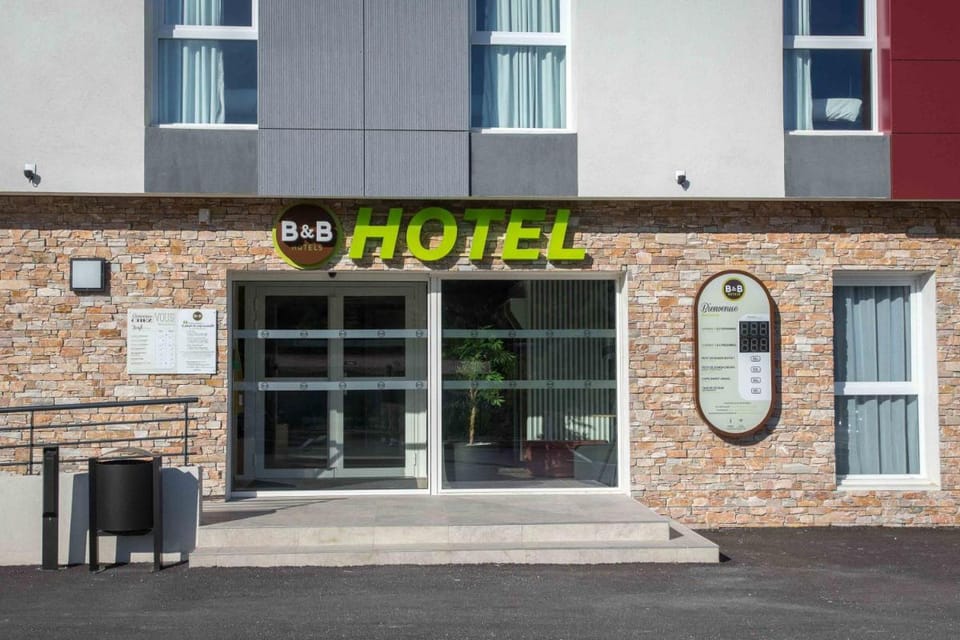 B&B HOTEL Sainte-Maxime Golfe de Saint Tropez Hotel in Sainte-Maxime