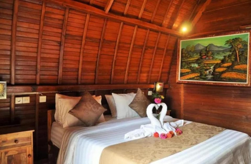 The Peace Arta Bungalow Bed and Breakfast in Nusapenida