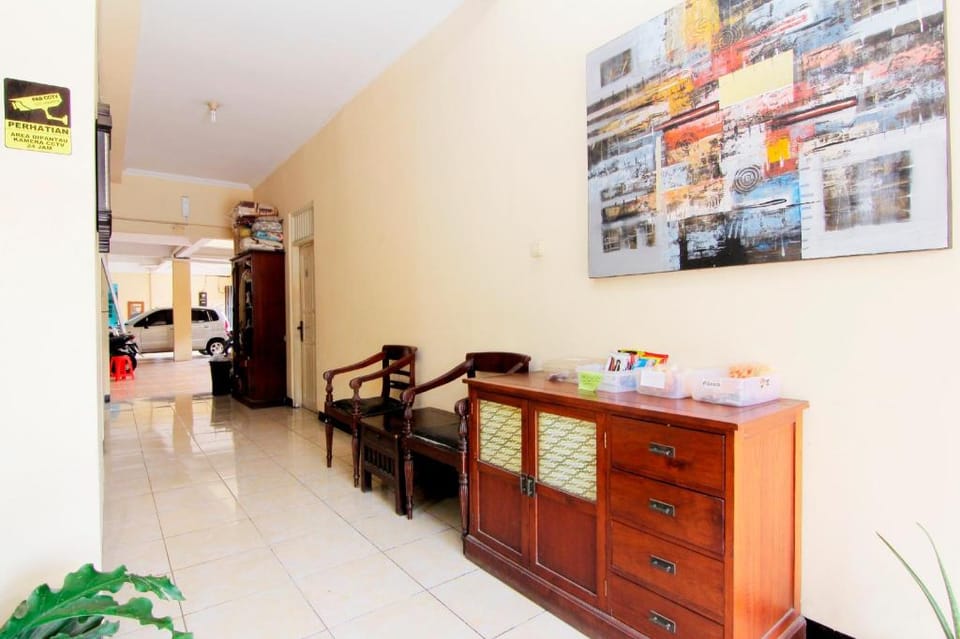 JJ House Gejayan Bed and Breakfast in Yogyakarta