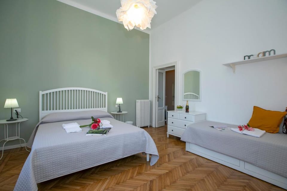 Residenza Gardenia Lake View Luino Center - Happy Rentals Apartment in Canton of Ticino