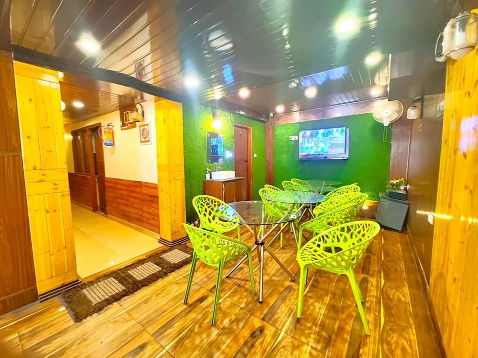 Goroomgo Naini R R Residency Near Mall Road Nainital Hotel in Uttarakhand