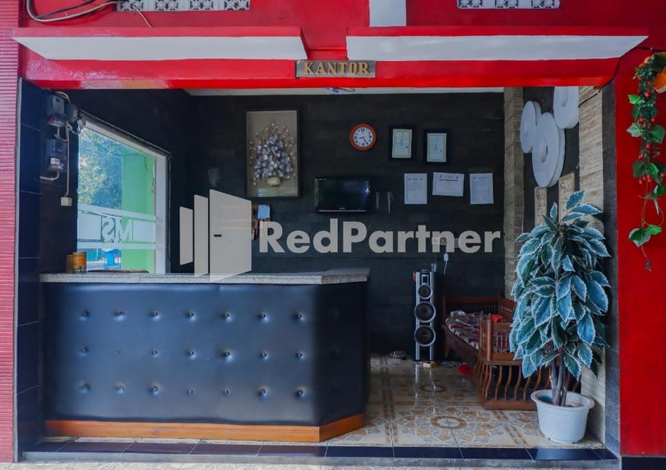MS Hotel Pangandaran Mitra RedDoorz Hotel in West Java