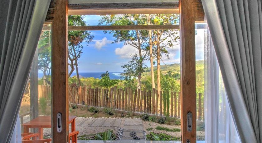Mesari Cottage Campground/ 
RV Resort in Nusapenida