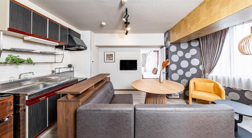 Bijou Suites Pine Brook 405 Apartment in Osaka