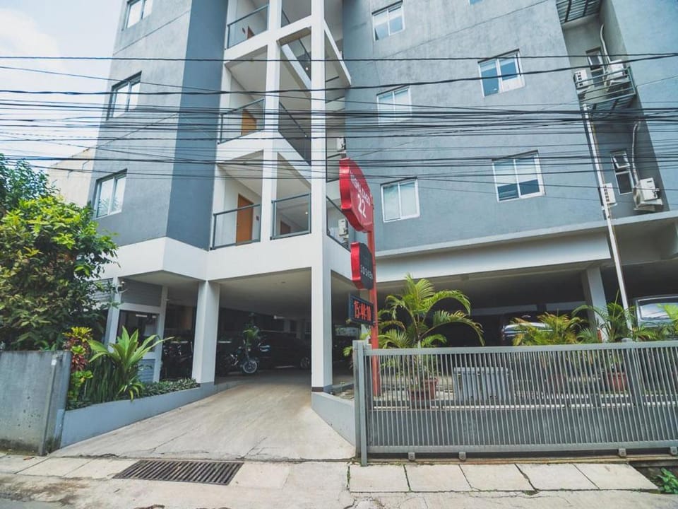 RedDoorz Plus @ Dago Pojok 3 Hotel in Bandung
