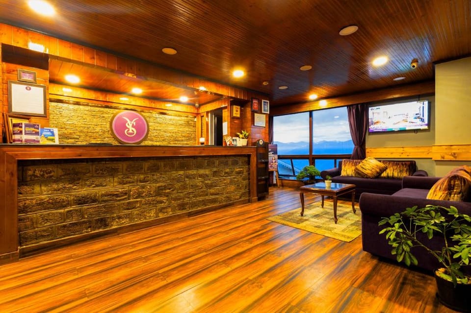 Sumitel Hotel 500 meters from Mall Road Hotel in Darjeeling