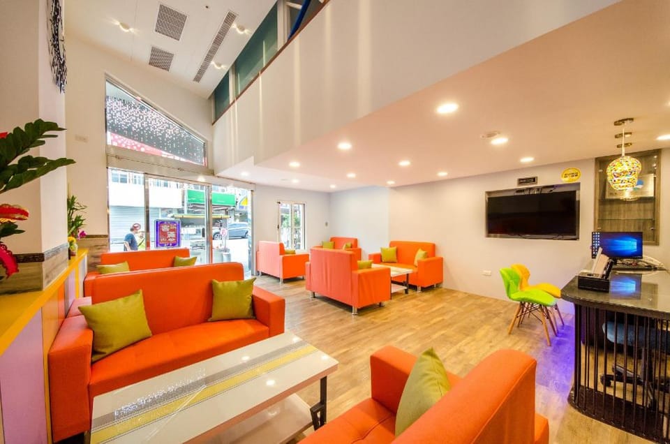 安尼赫時尚旅店 Anich Fashion Inn I 墾丁大街 I 親子遊戲區 I 停車位 Vacation rental in Hengchun Township