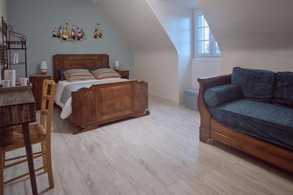 A l'Ombre des Pommiers Bed and Breakfast in Finistere
